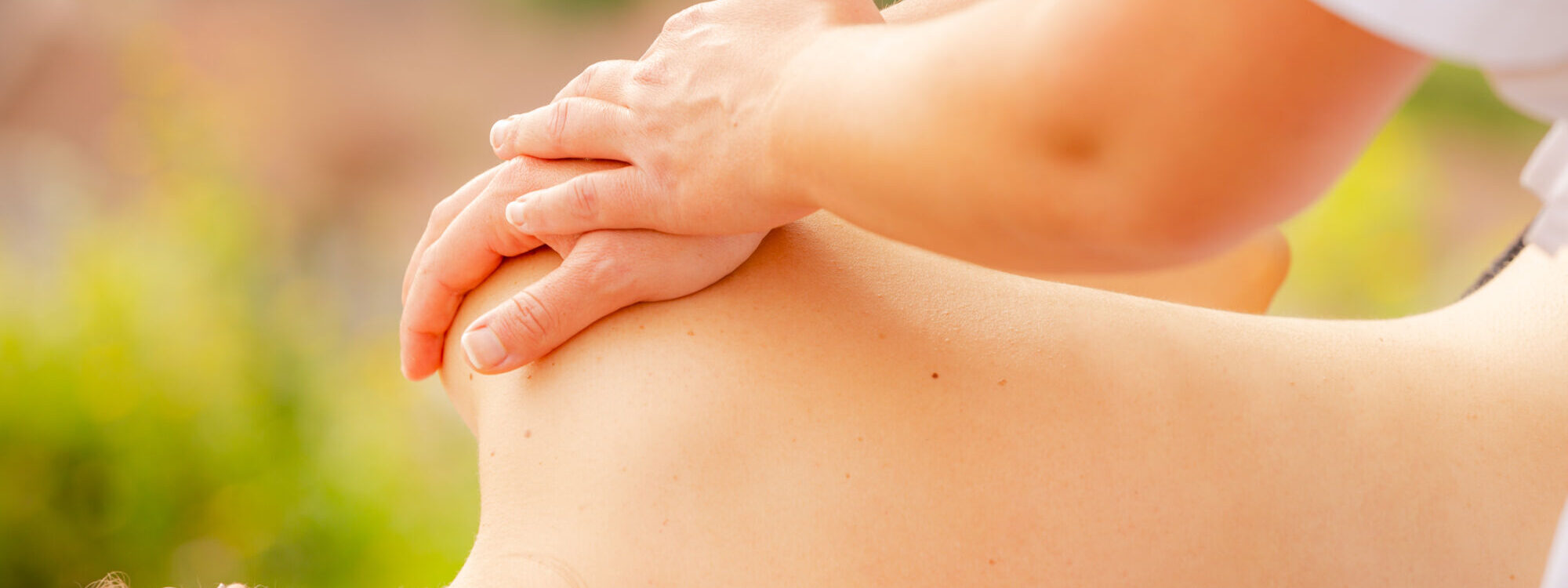 EMILIE EXT. 20 2000X750 | Emilie Mérius Massage Futur Maman à Colmar — S’offrir un cocon pendant la grossesse Pfastatt